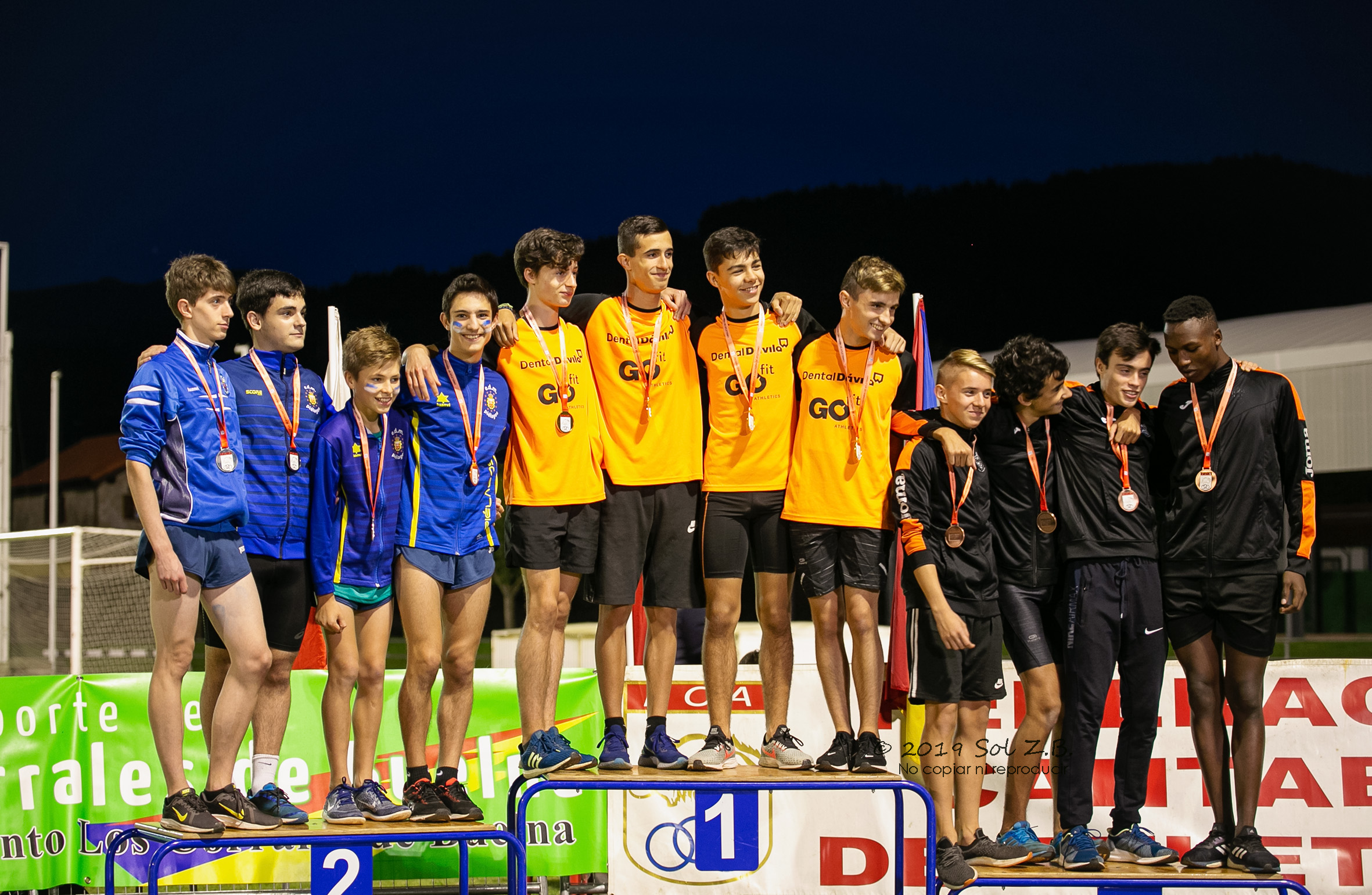 z 27-10-2019 4x300 s16M podium srf