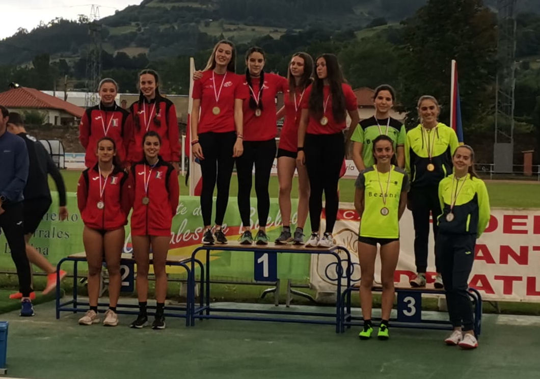 Podio 4x100 femenino